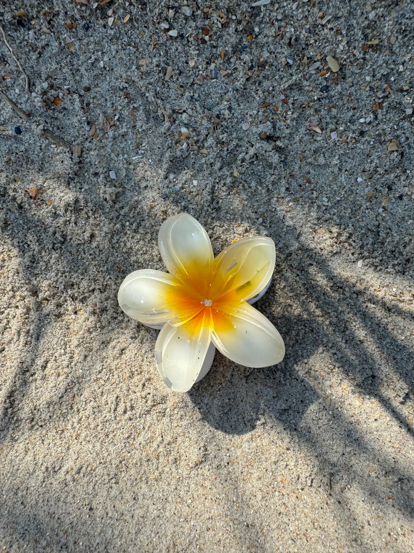 Hawaiian Flower Claw Clips