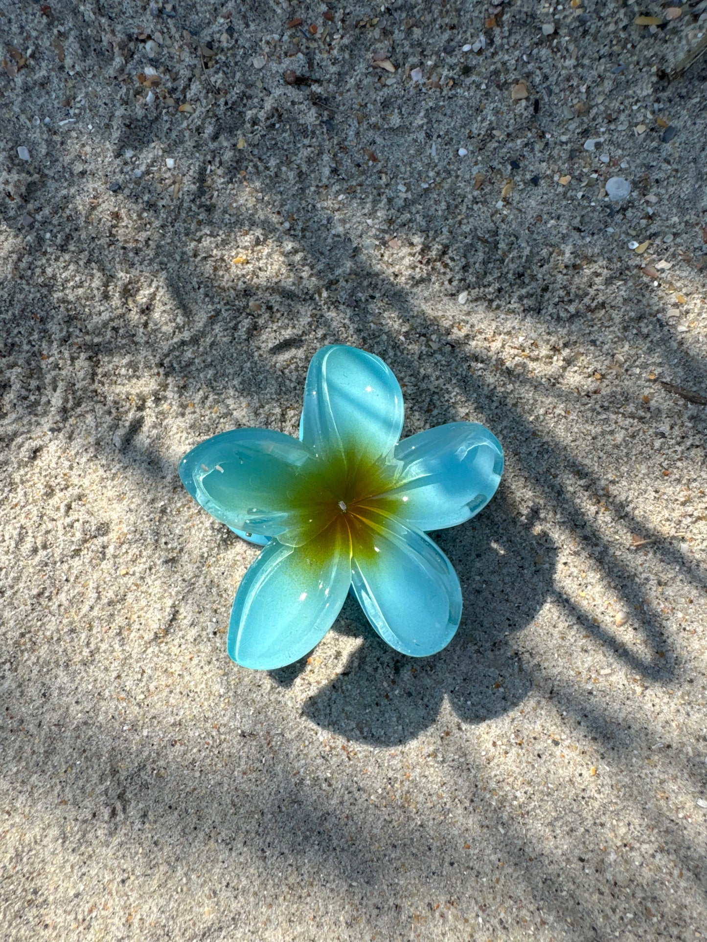 Hawaiian Flower Claw Clips